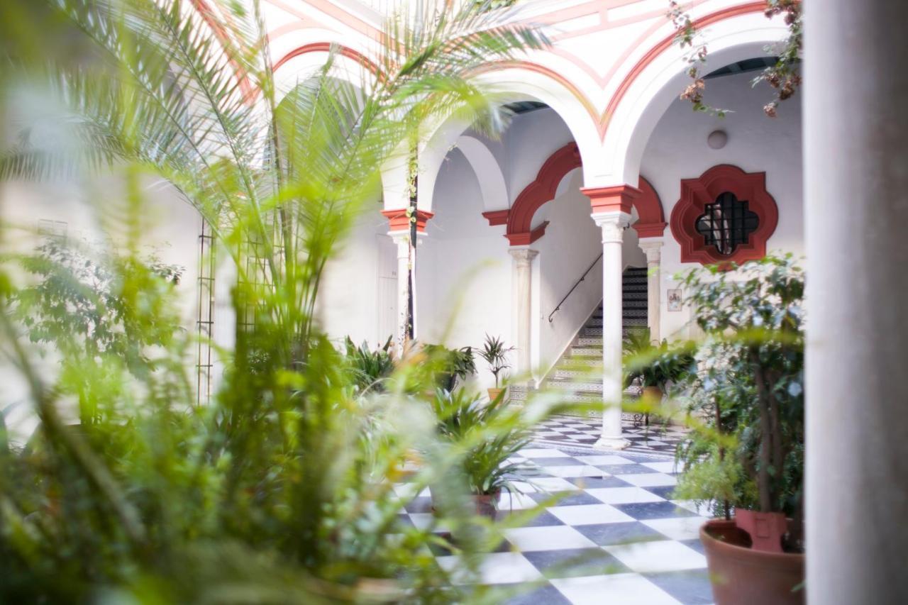Alohamundi Alfalfa Sevilla Bagian luar foto